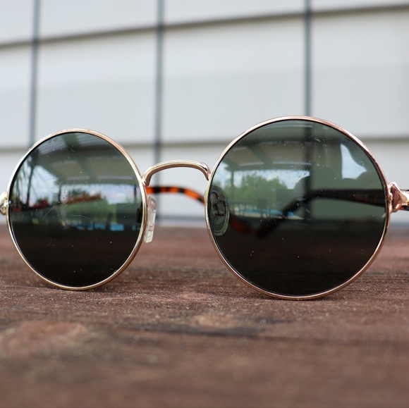 Shein Sunglasses Set of Three with Case included - Picture 10 of 13